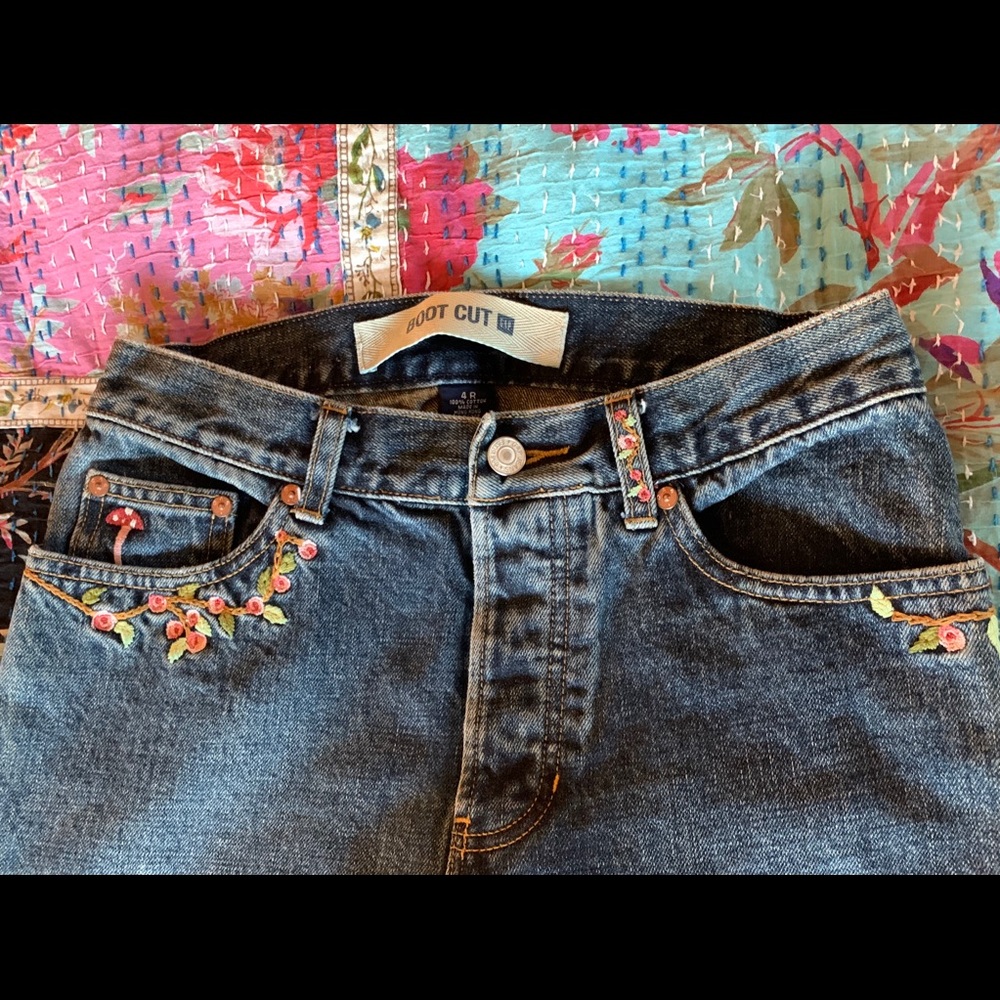 Embroidered Gap jeans vintage cute toadstool roses